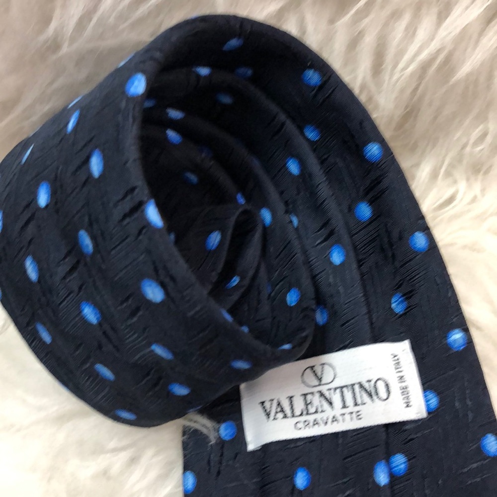 🆕 Valentino Italy Silk Tie - Picture 6 of 9